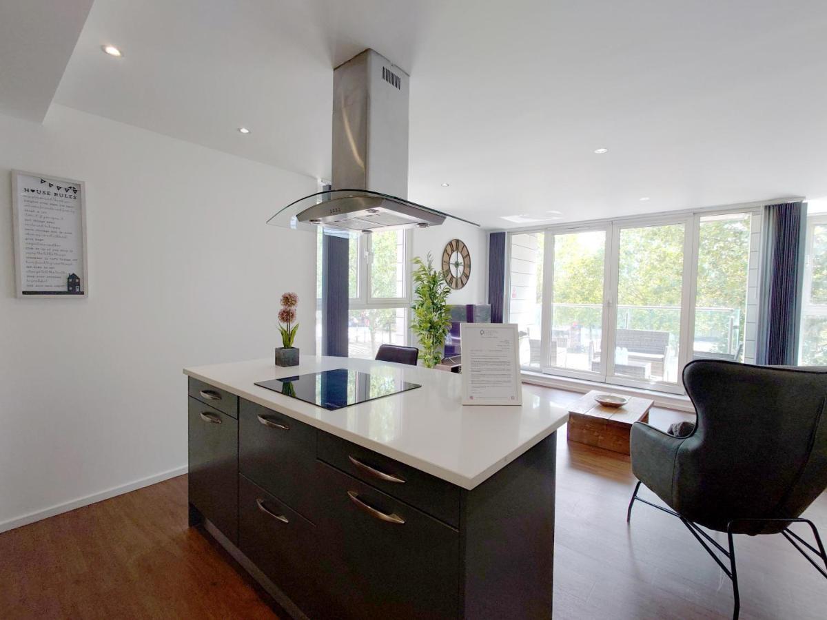 Fully Serviced Two Bed Apartment By Excel & O2 London Exterior photo
