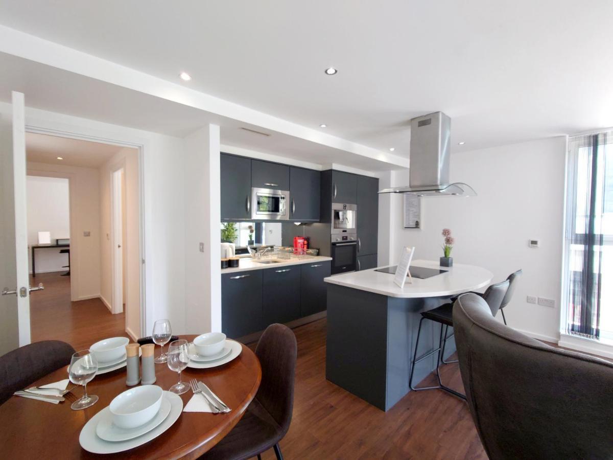Fully Serviced Two Bed Apartment By Excel & O2 London Exterior photo
